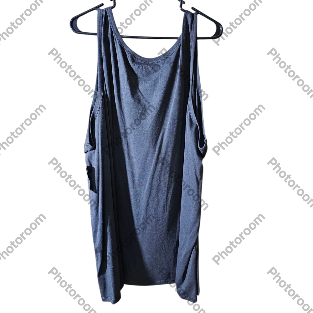 Size 6 Torrid Fleetwood Mac Graphic Tank Top - Picture 2 of 2
